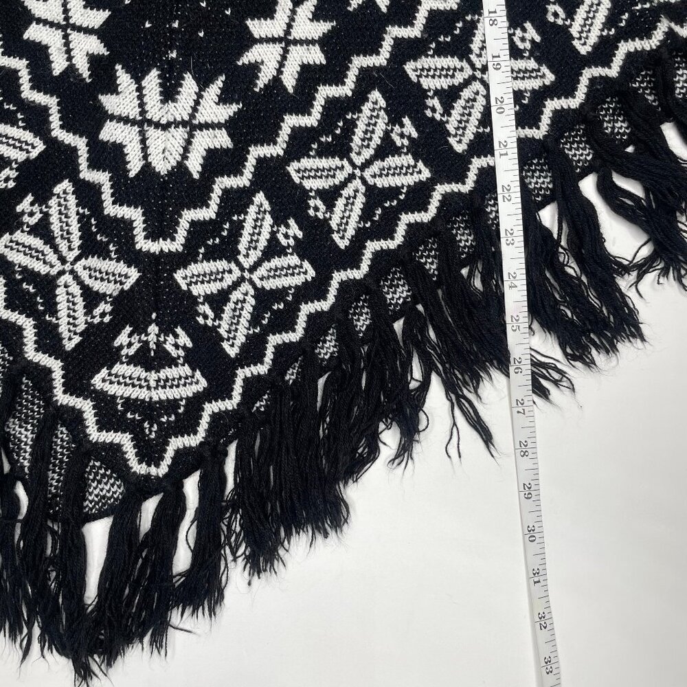 89th & Madison Black Snowflake Knit Poncho Fringe Tassel Cowl Neck Sweater Med - Picture 8 of 11